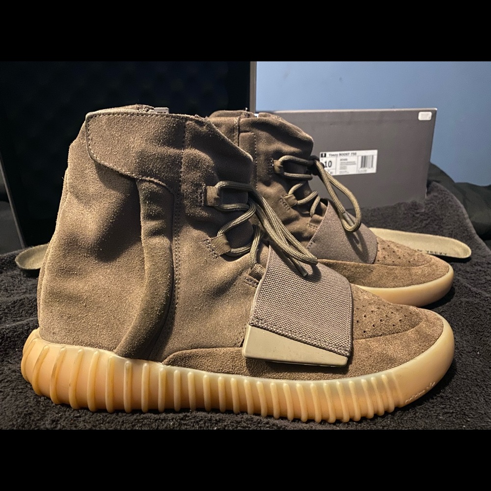 adidas Yeezy Boost 750 Light Brown/Gum-Chocolate